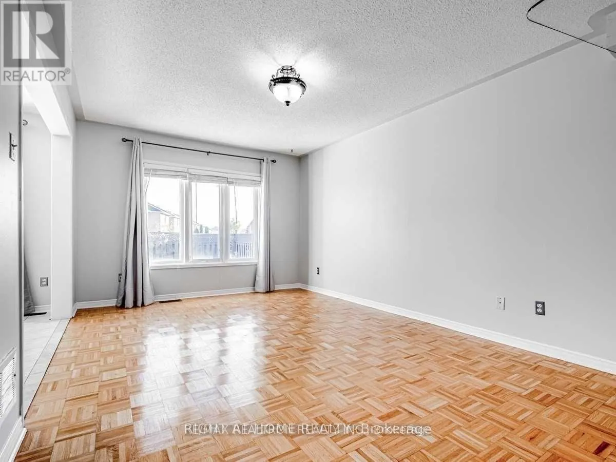 39 TREASURE DRIVE