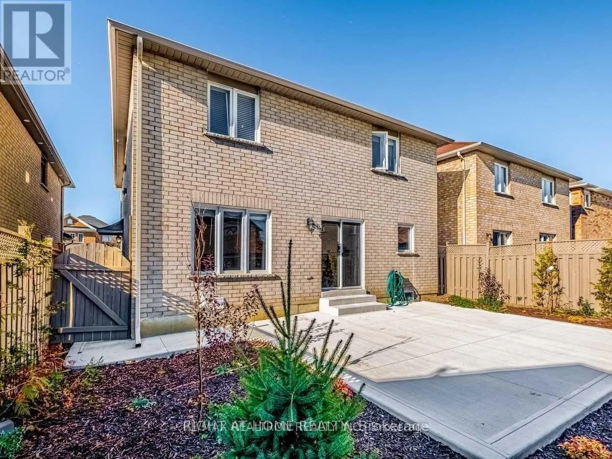 39 TREASURE DRIVE