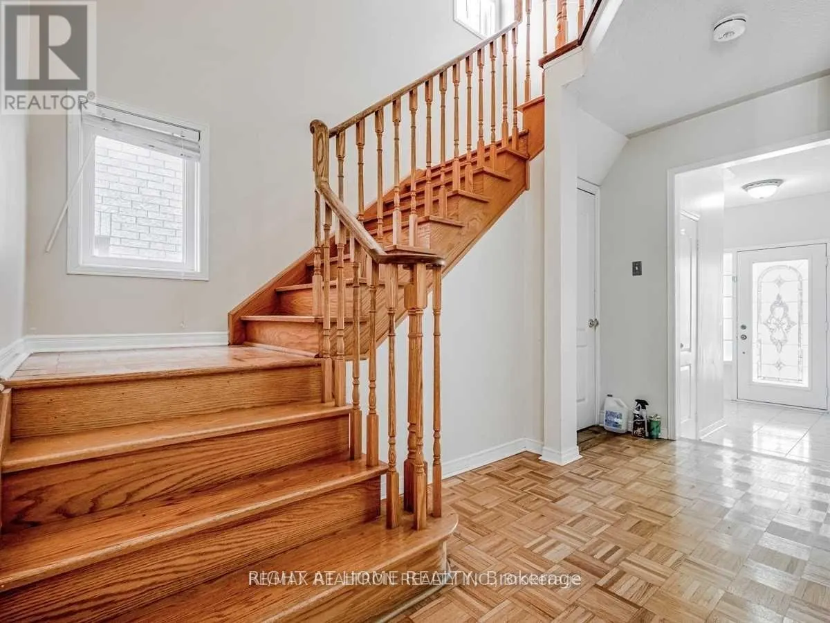 39 TREASURE DRIVE