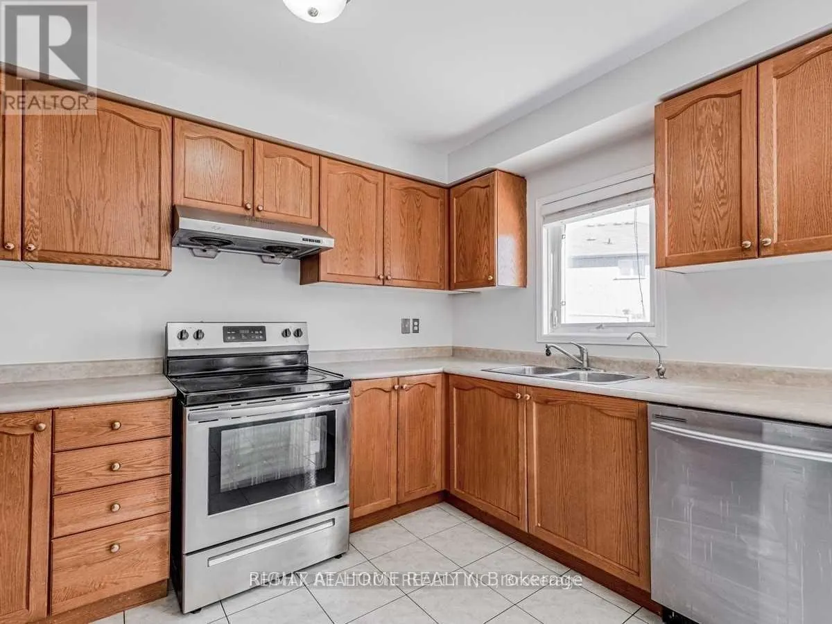 39 TREASURE DRIVE