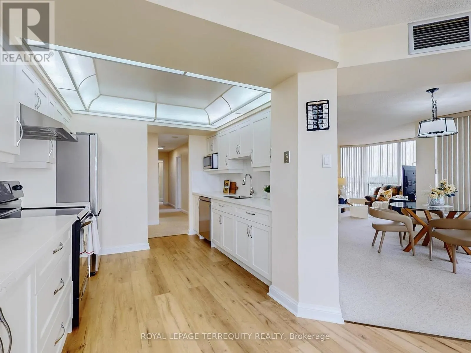 1709 - 24 HANOVER ROAD