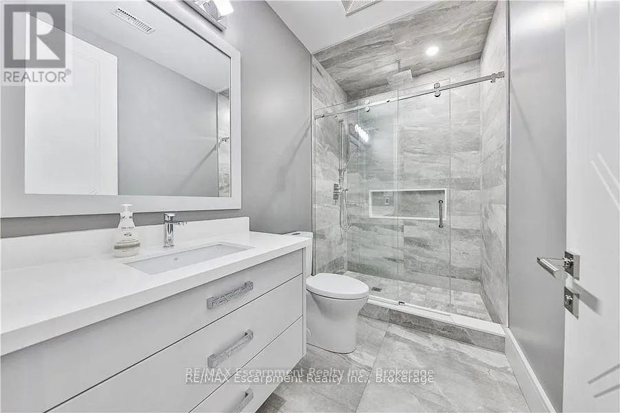 2250 CHANCERY LANE W