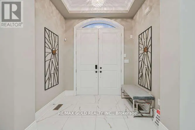 26 ADONIS CLOSE
