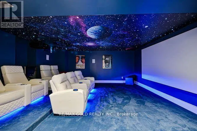 26 ADONIS CLOSE