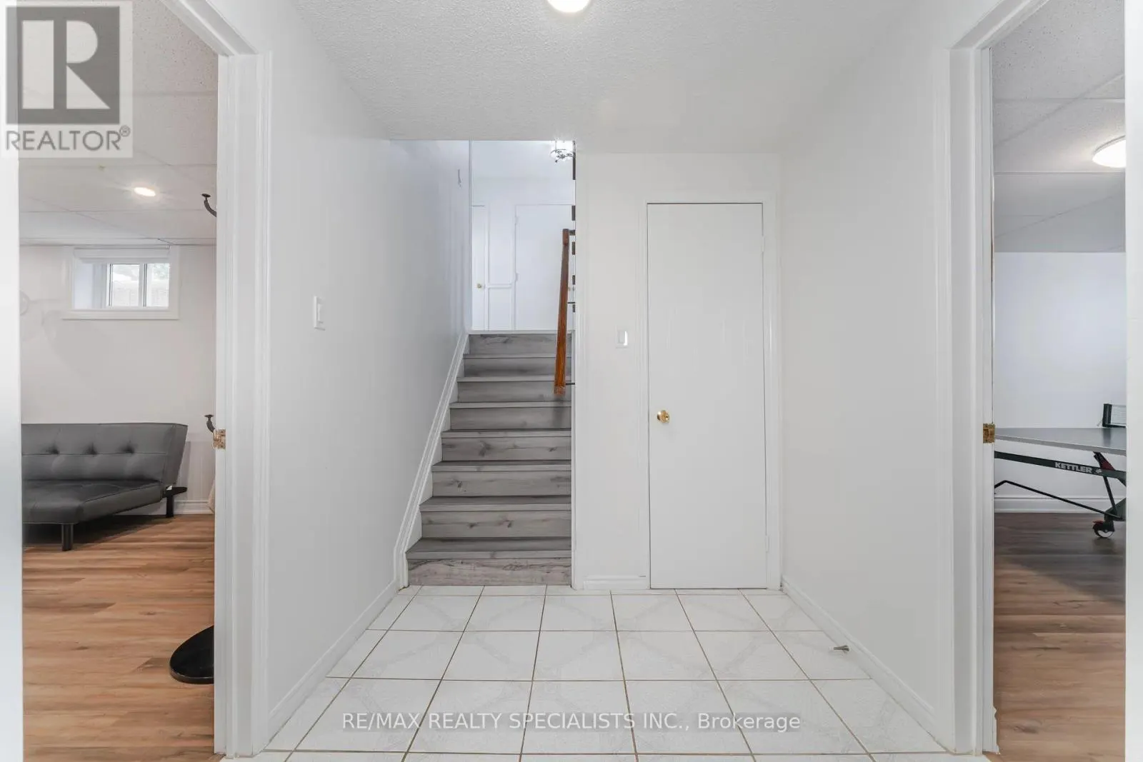 15 VALEWOOD DRIVE