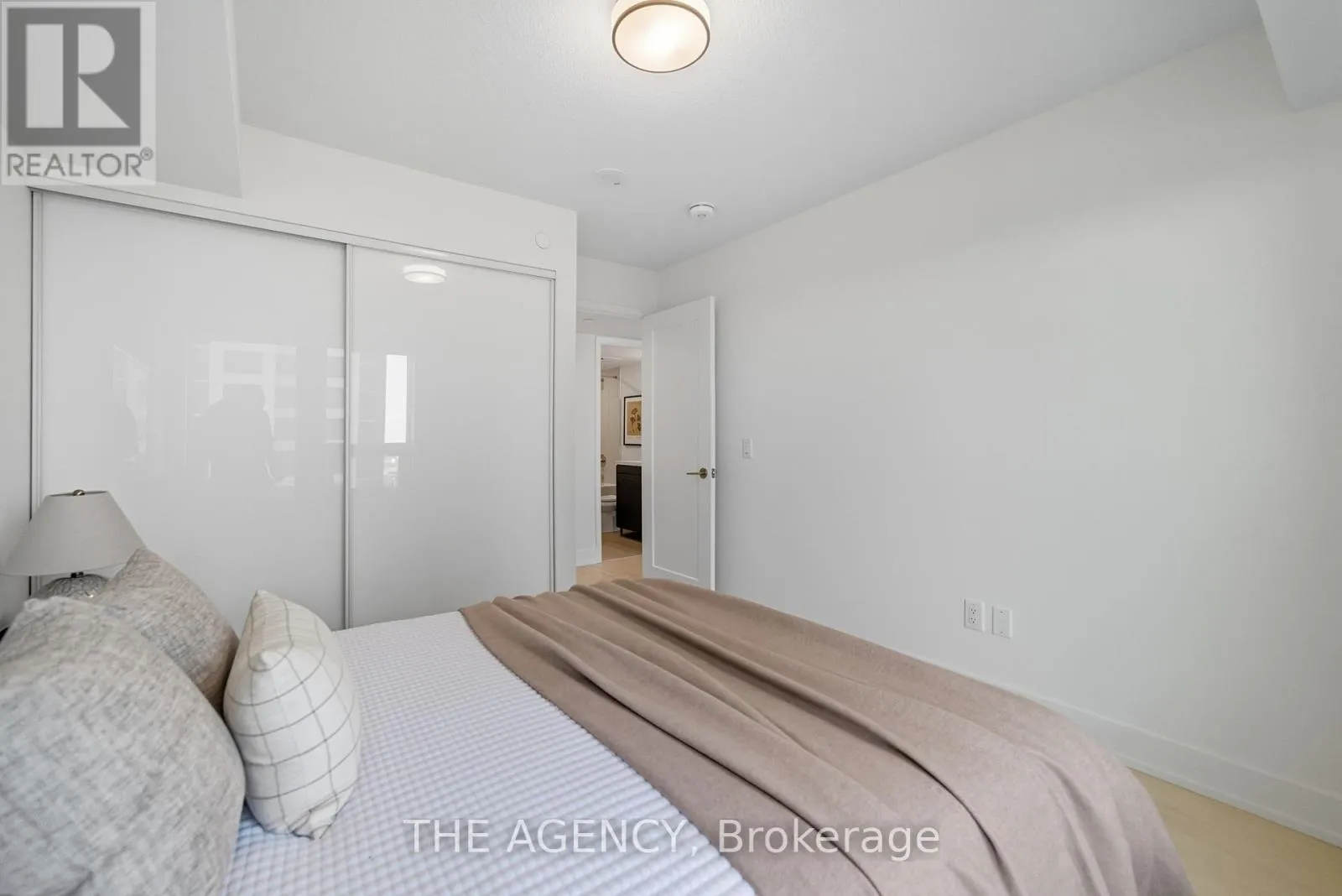 1708 - 10 EVA ROAD