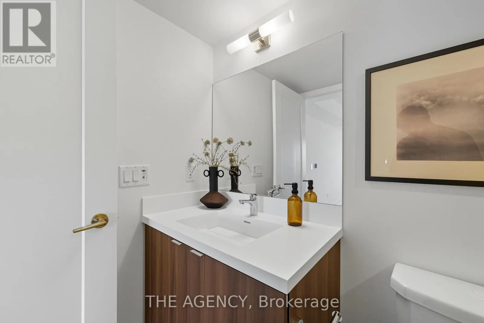 1708 - 10 EVA ROAD