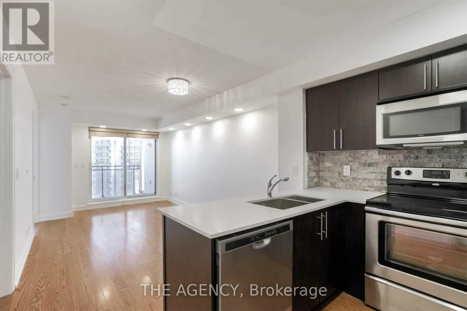 1101 - 1070 SHEPPARD AVENUE W