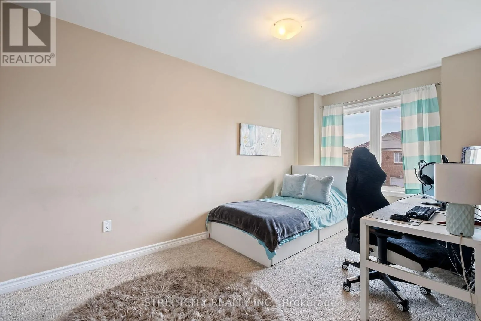 3953 FREEMAN TERRACE