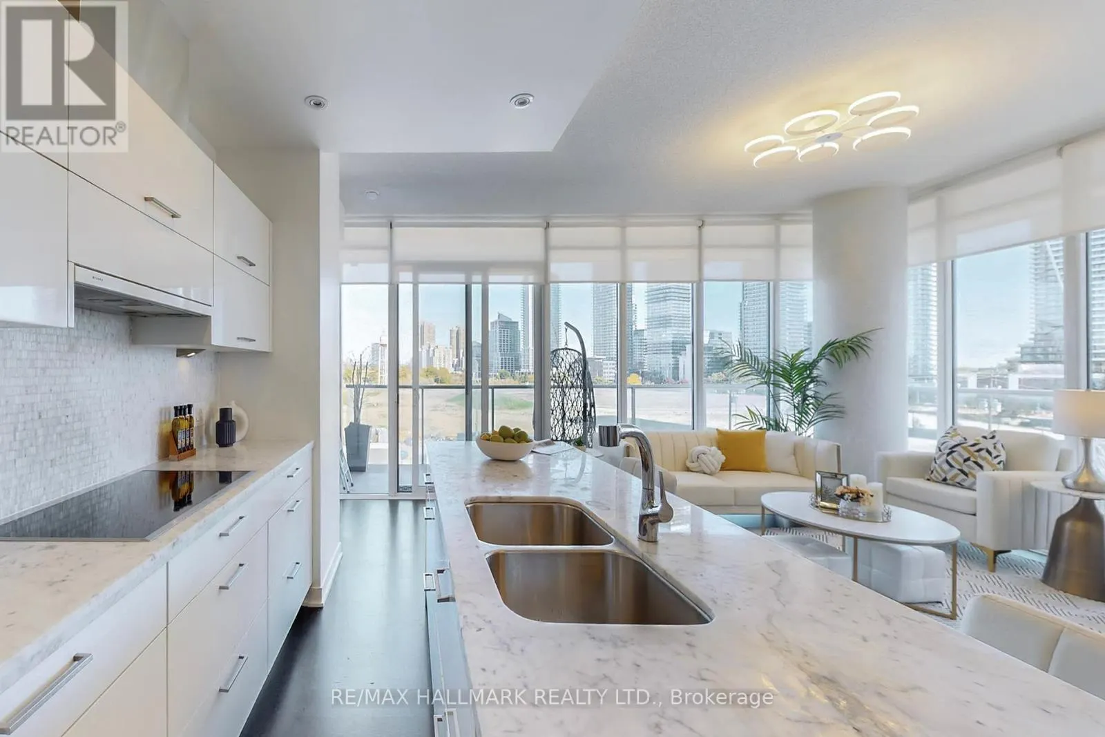 608 - 90 PARK LAWN ROAD