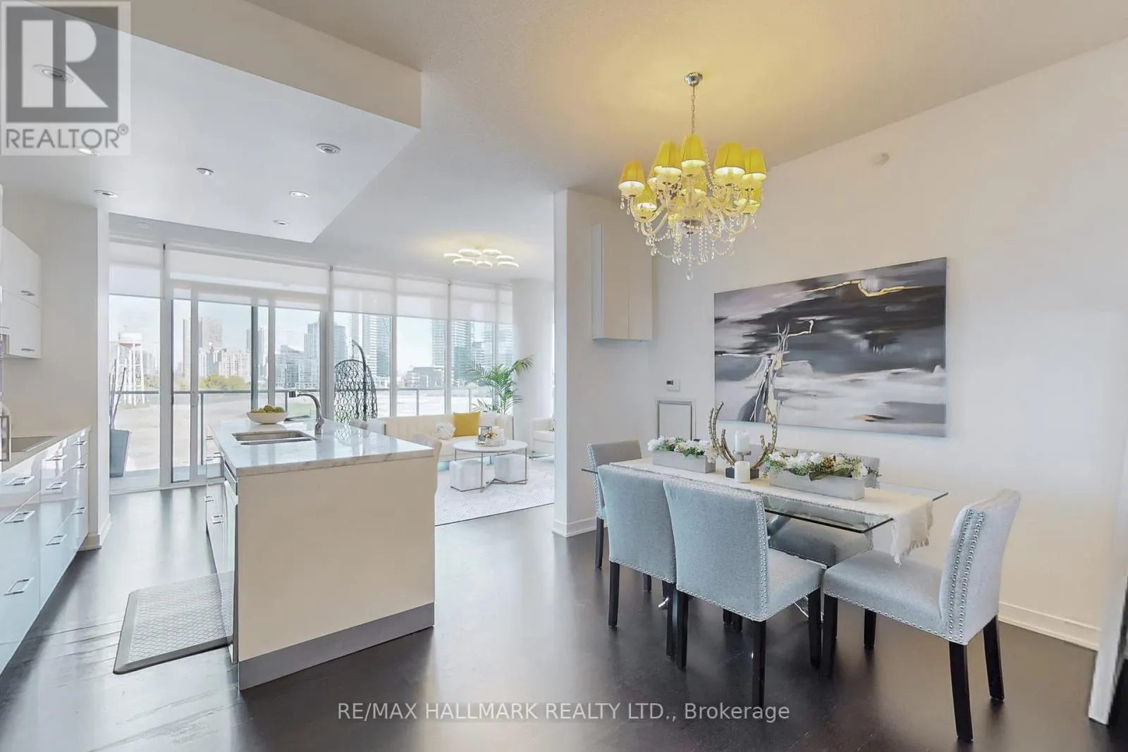 608 - 90 PARK LAWN ROAD