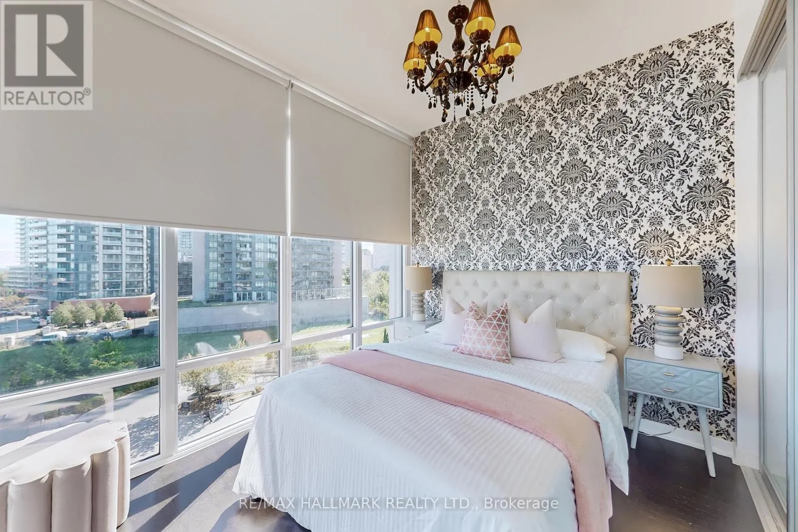 608 - 90 PARK LAWN ROAD