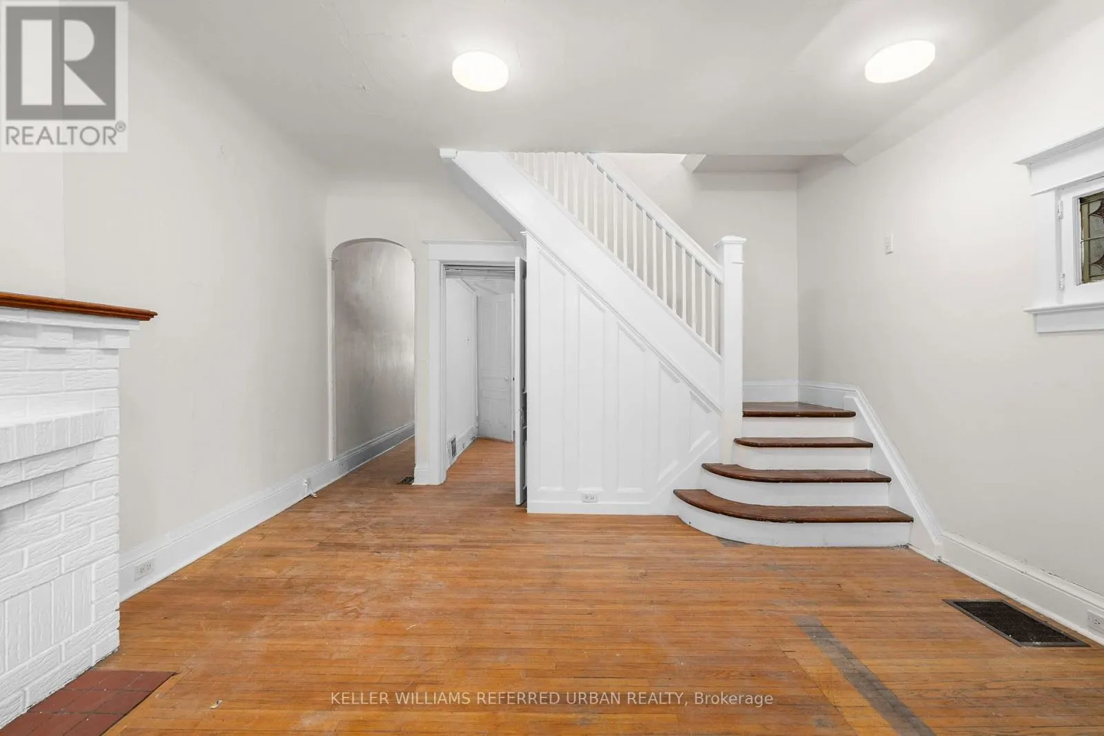 1182 DUFFERIN STREET