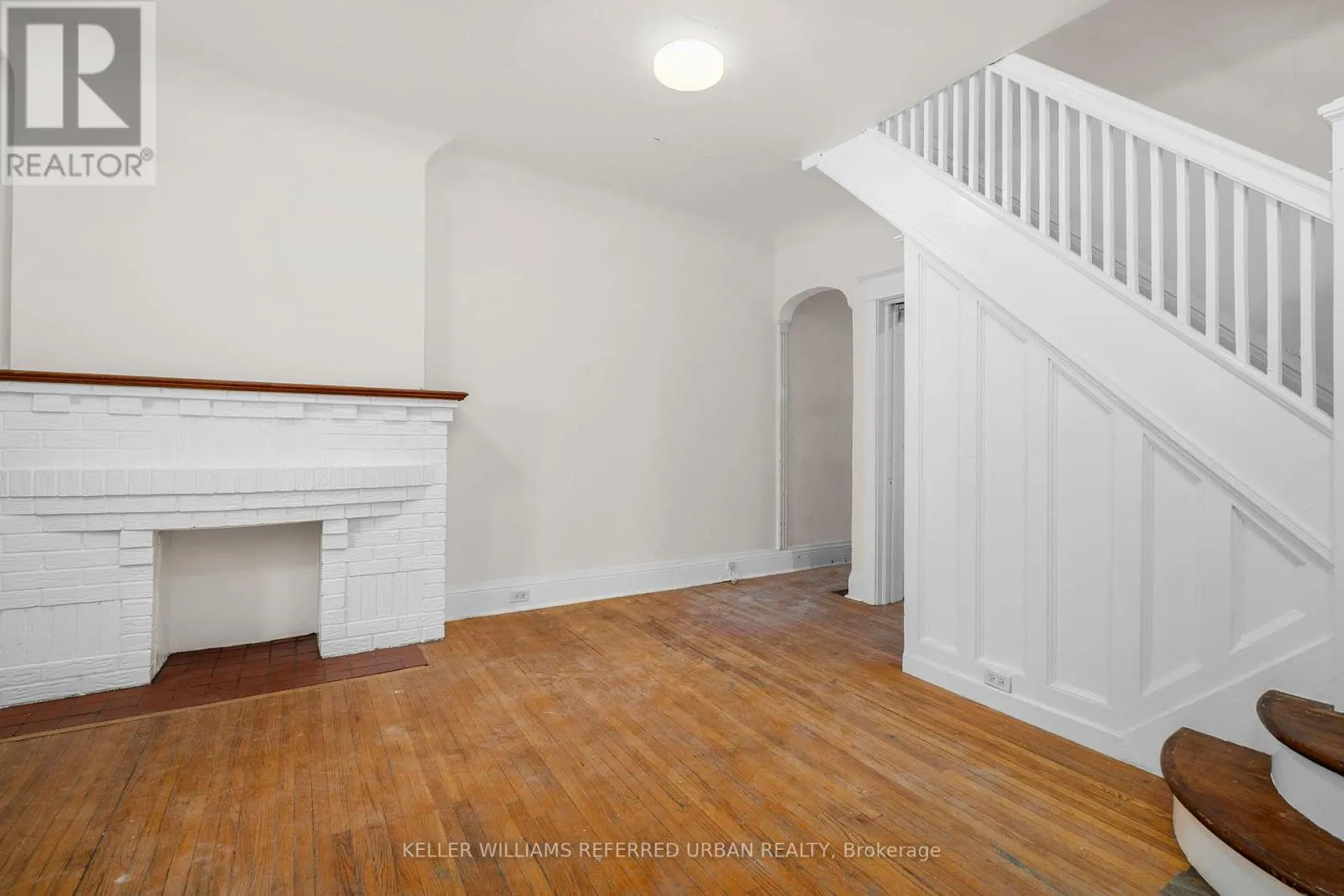1182 DUFFERIN STREET