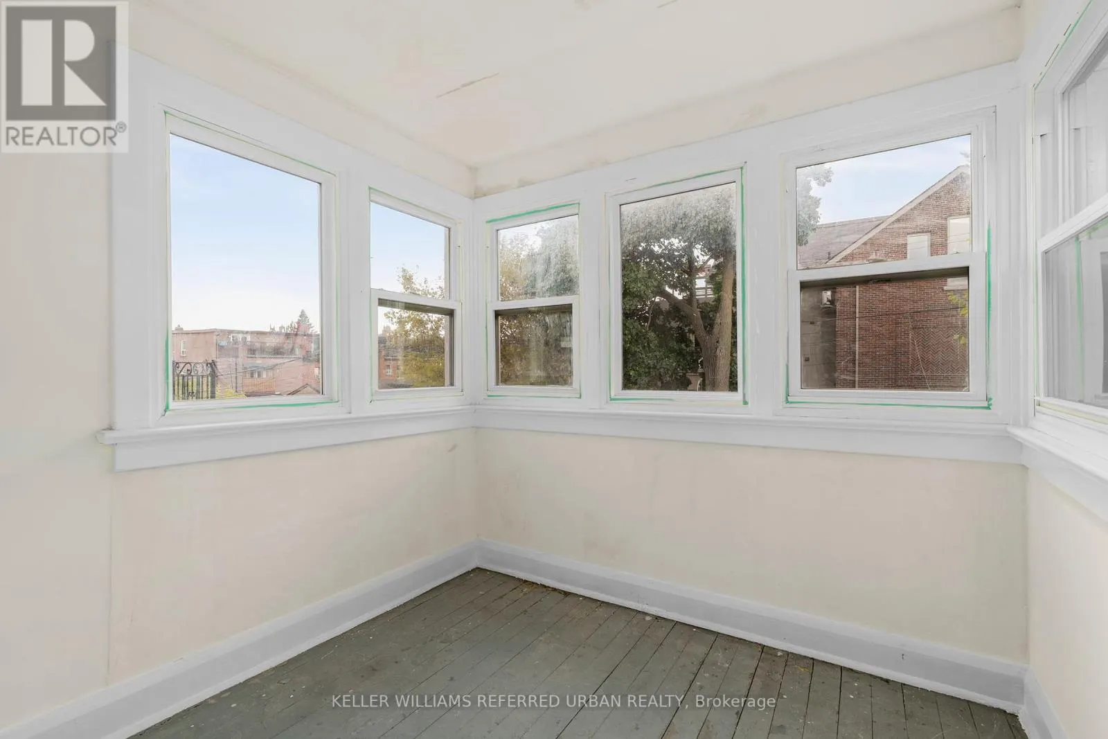 1182 DUFFERIN STREET