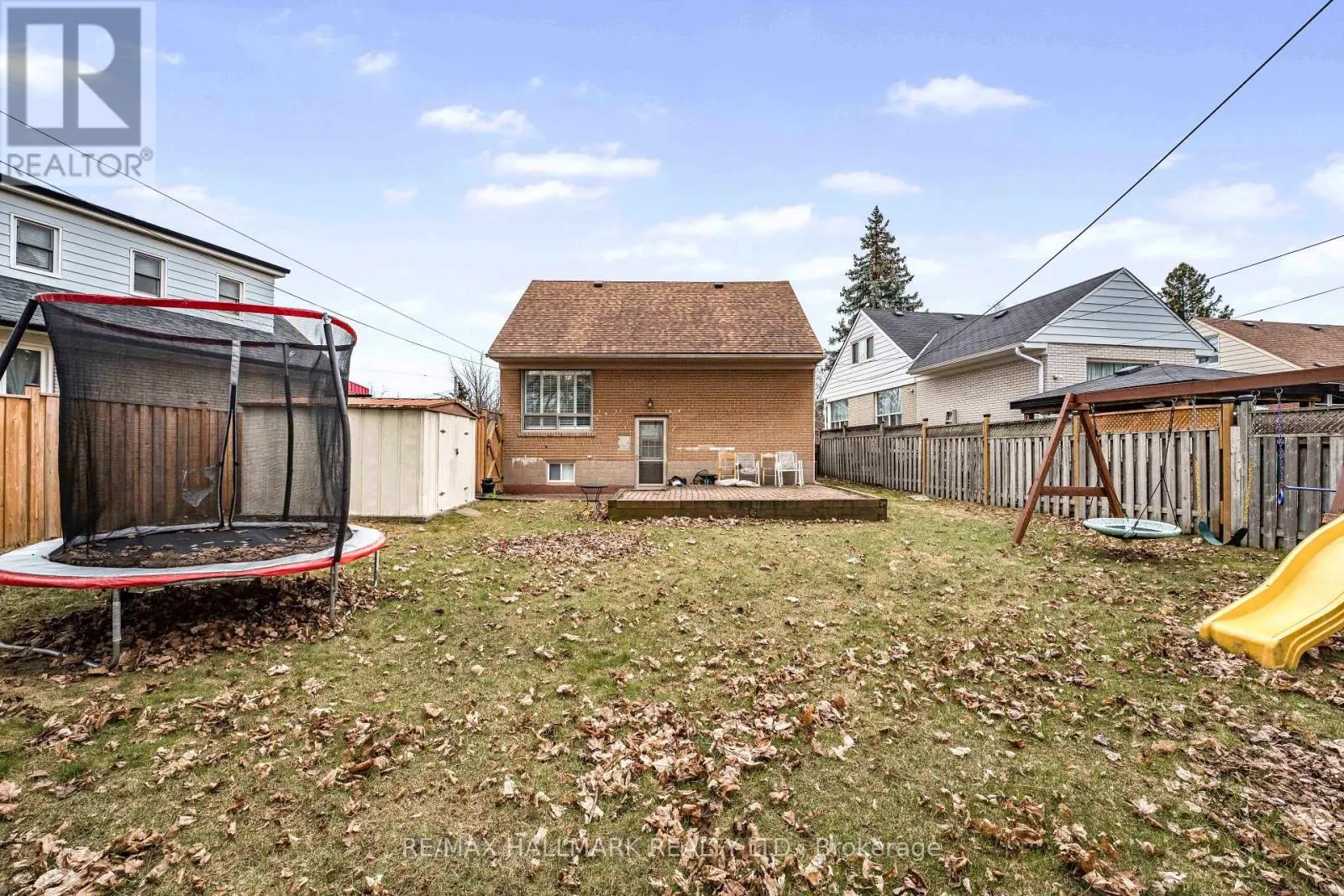 17 TOFIELD CRESCENT