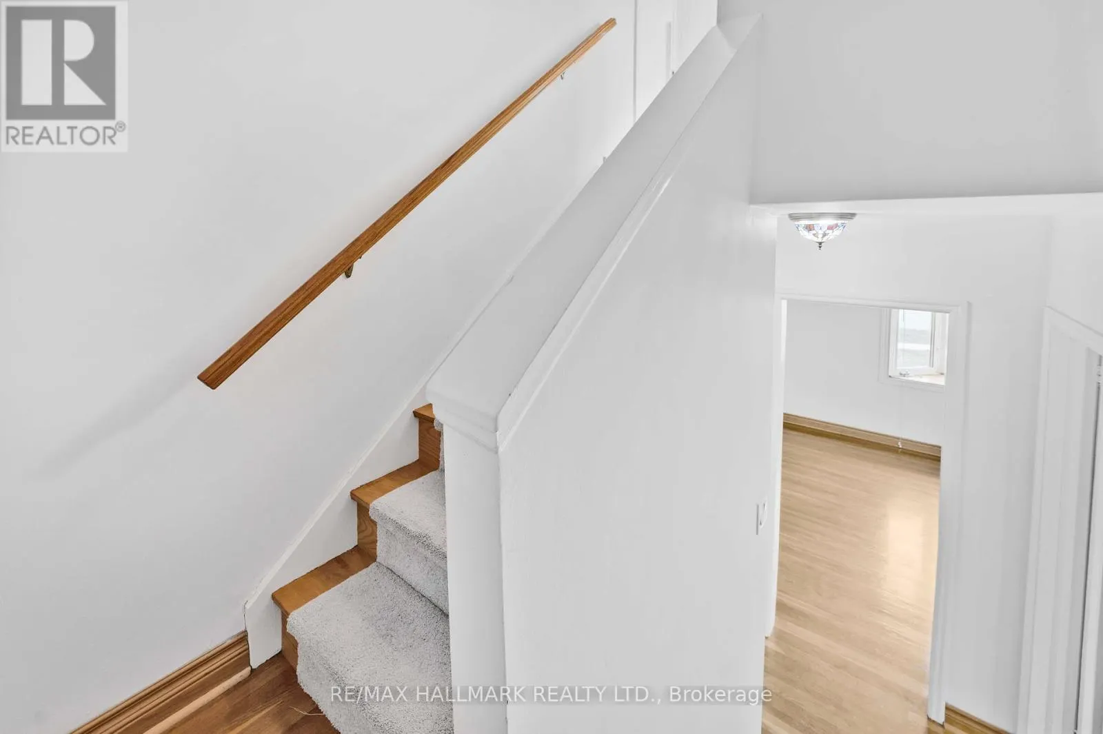 17 TOFIELD CRESCENT