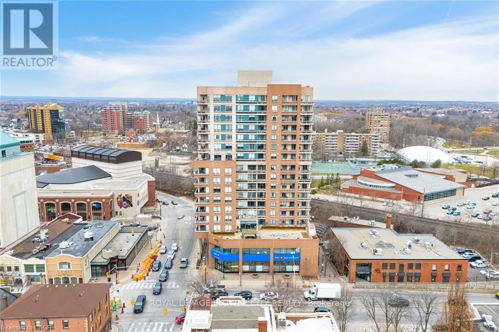 PH5 - 1 BELVEDERE COURT E