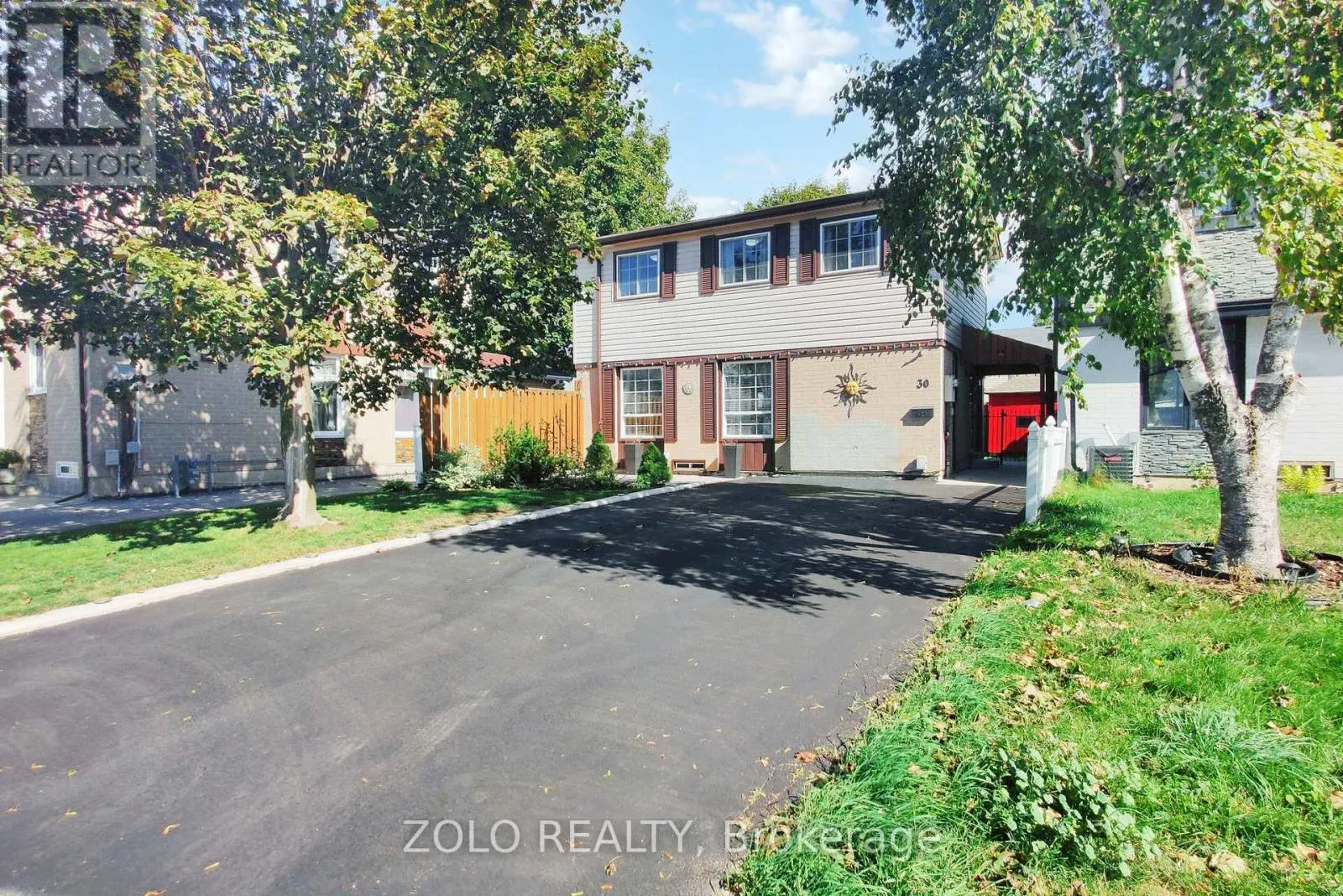 30 GREENBUSH COURT
