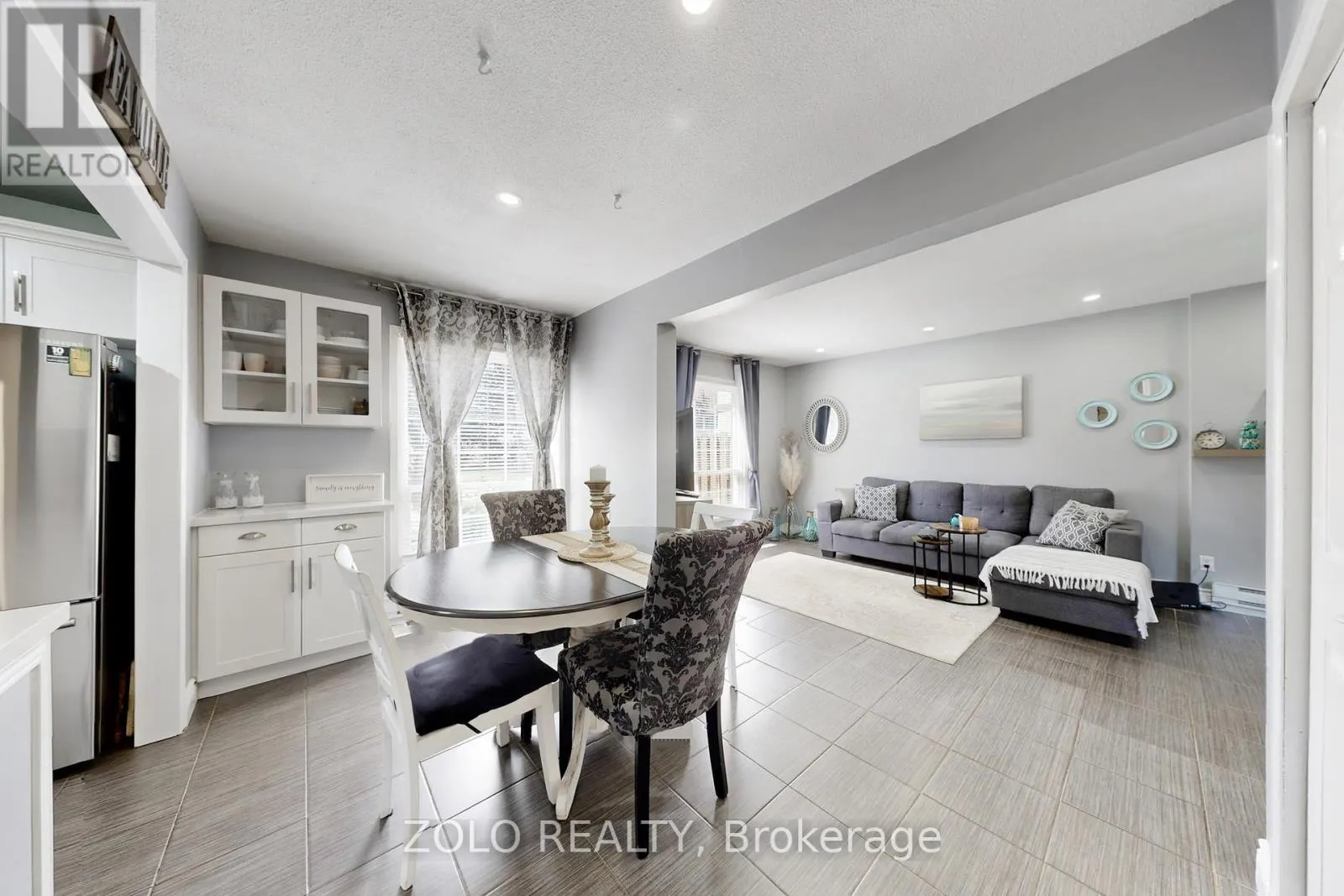 30 GREENBUSH COURT