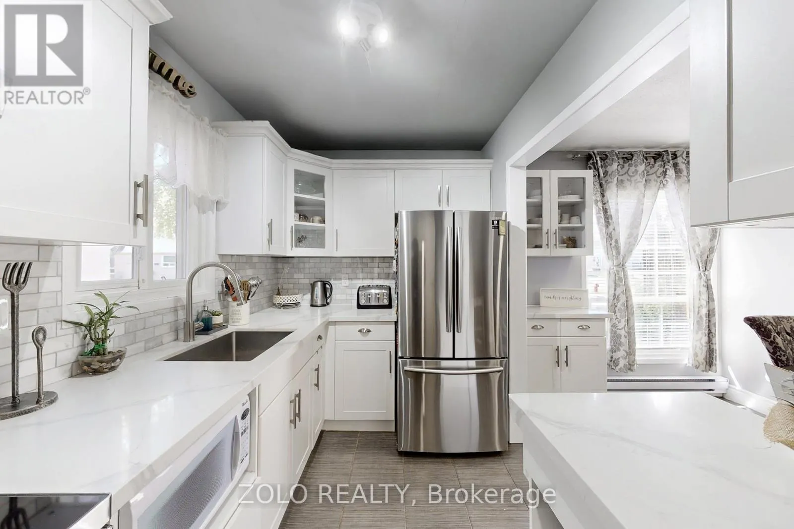 30 GREENBUSH COURT