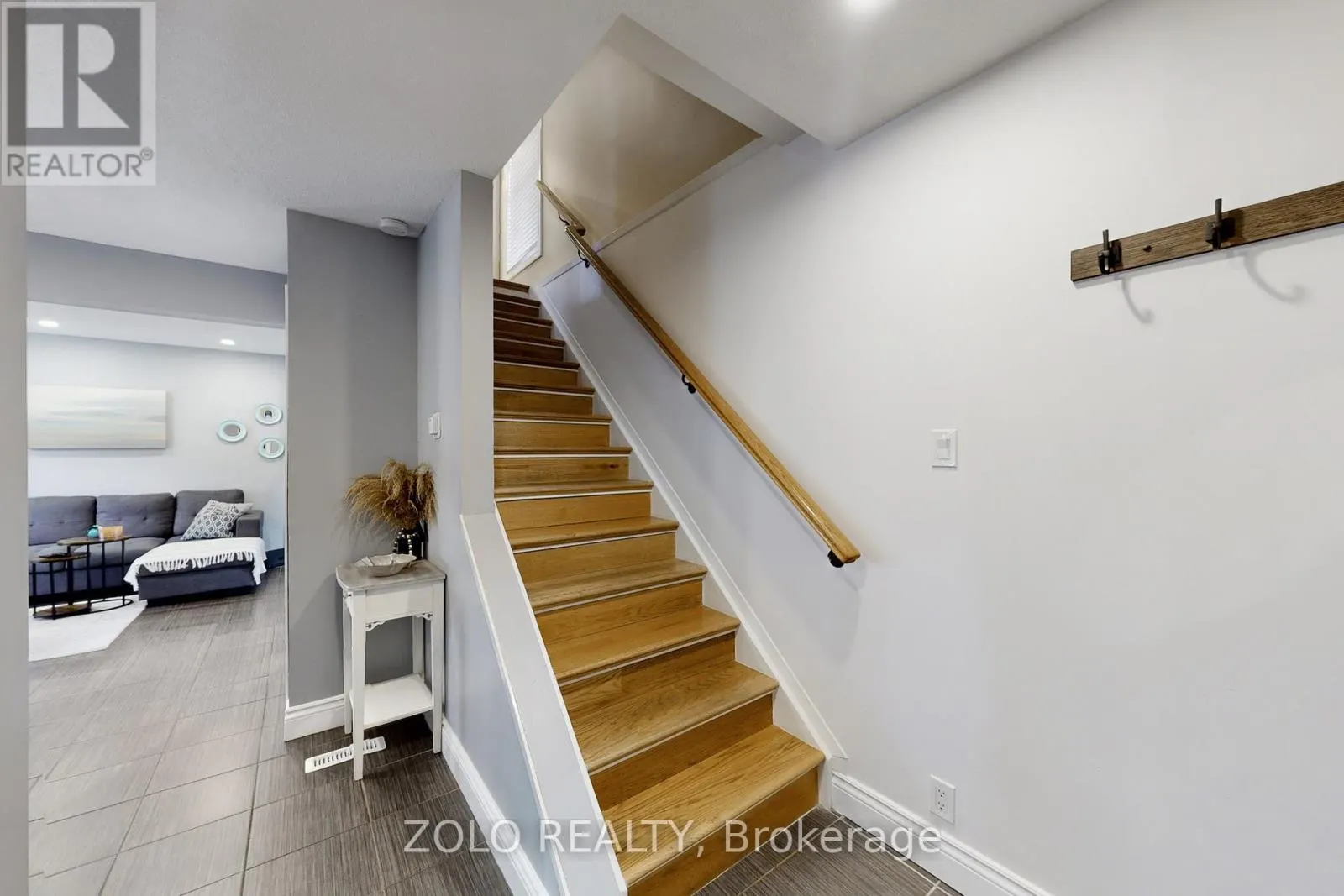 30 GREENBUSH COURT