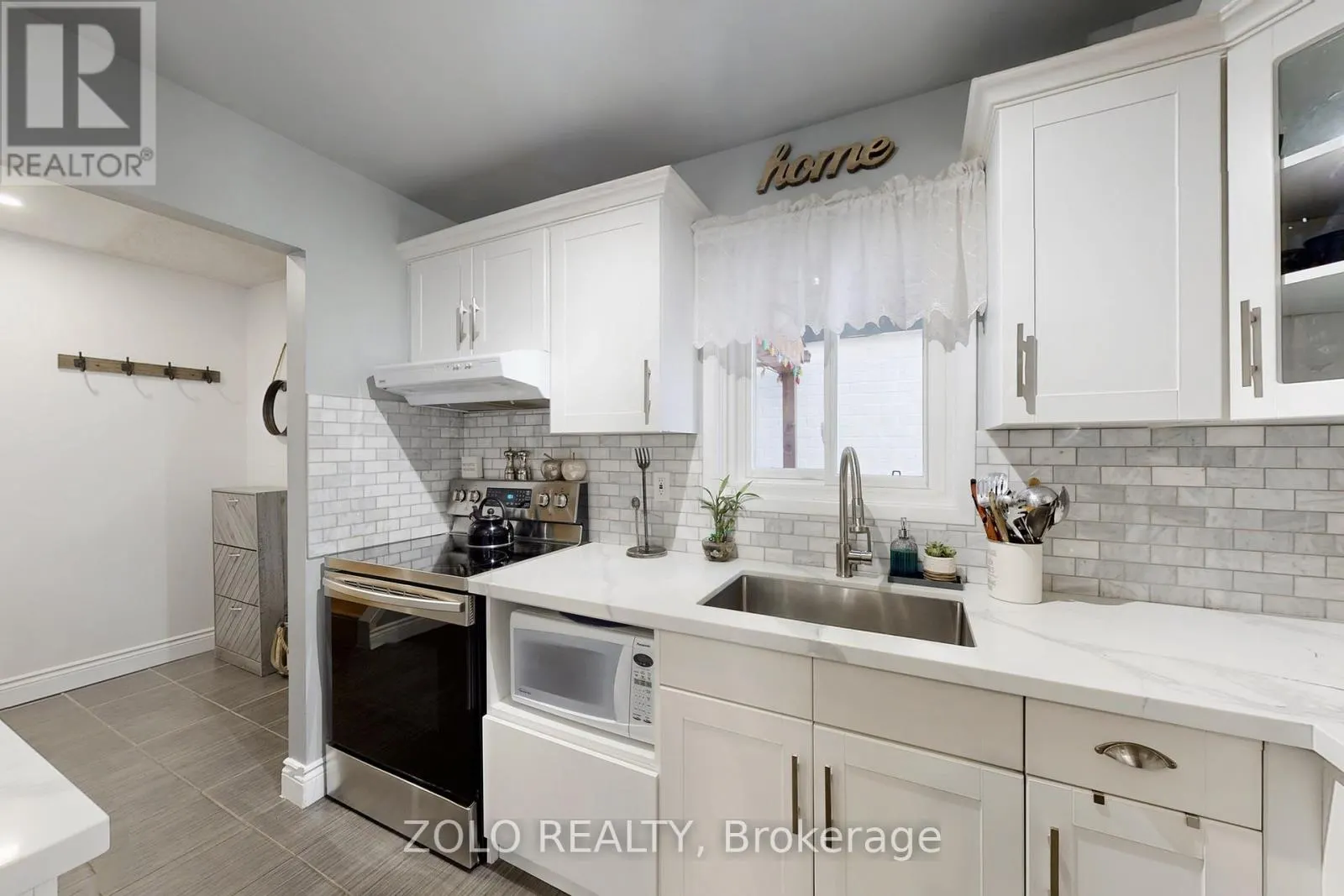 30 GREENBUSH COURT