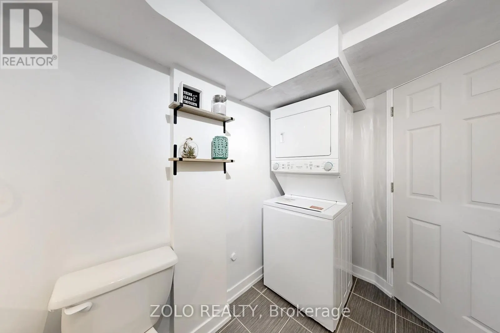 30 GREENBUSH COURT