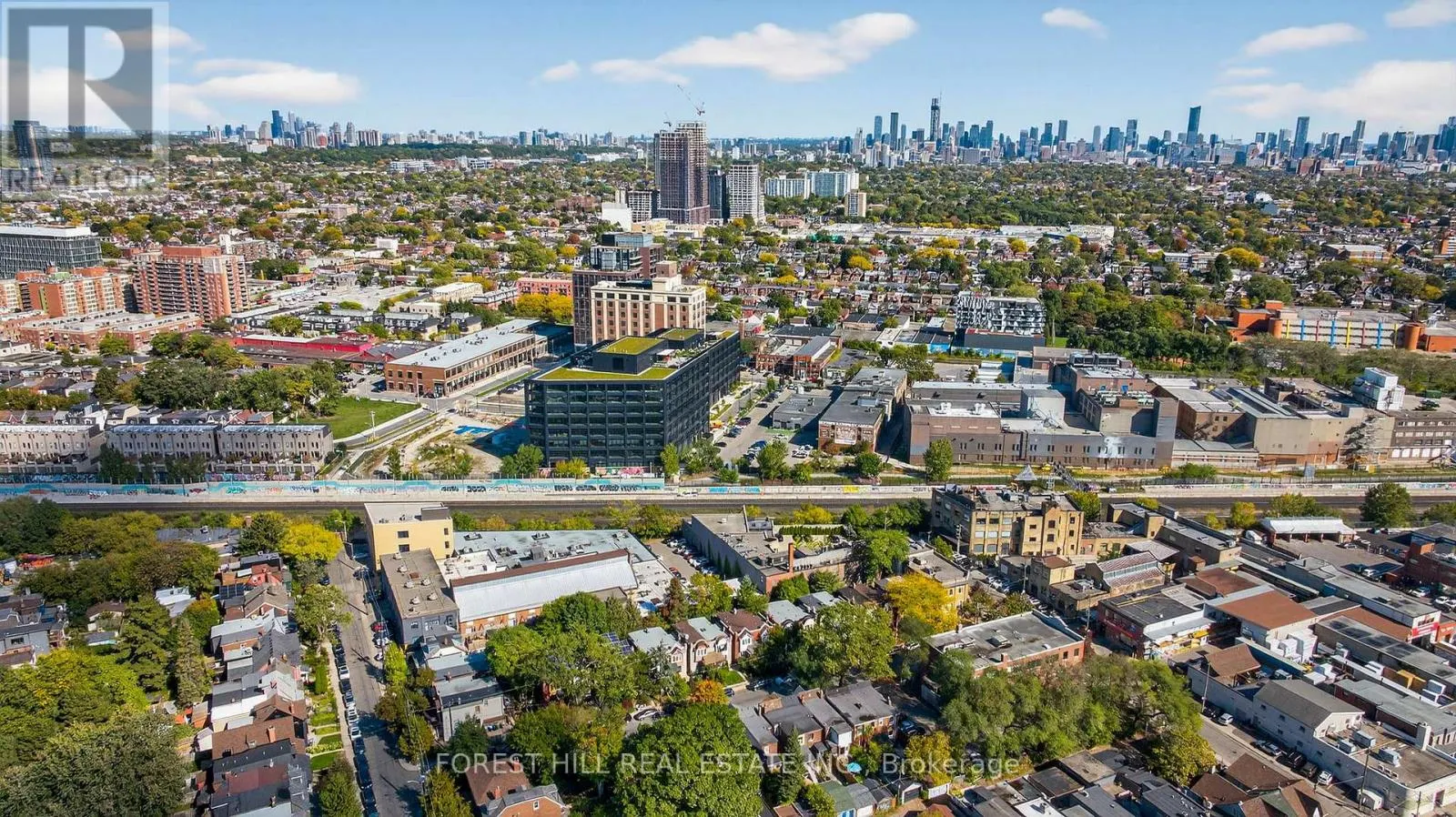 156 - 38 HOWARD PARK AVENUE