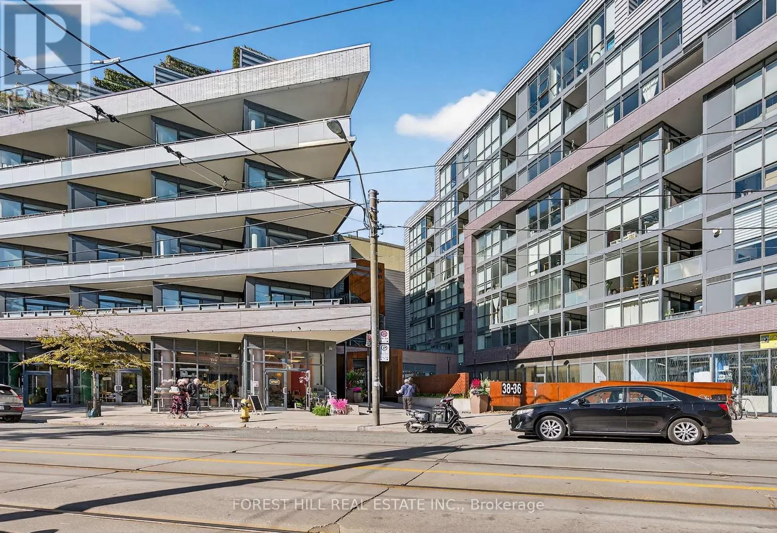 156 - 38 HOWARD PARK AVENUE