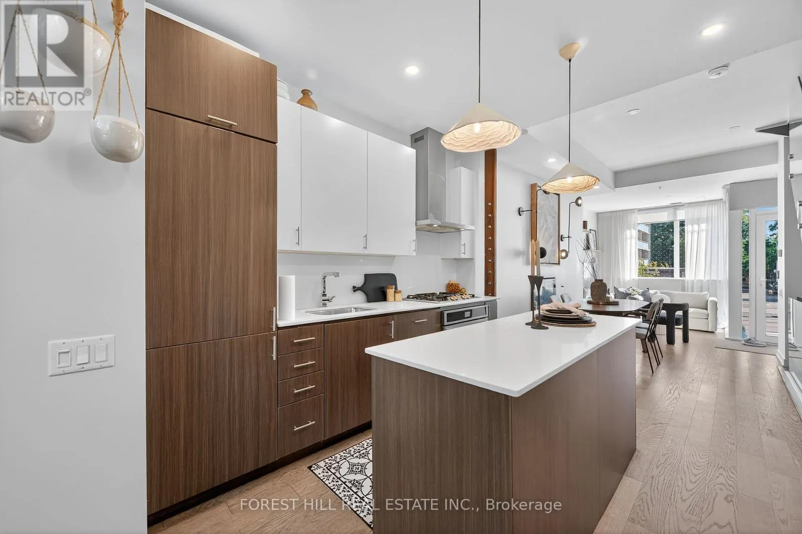156 - 38 HOWARD PARK AVENUE