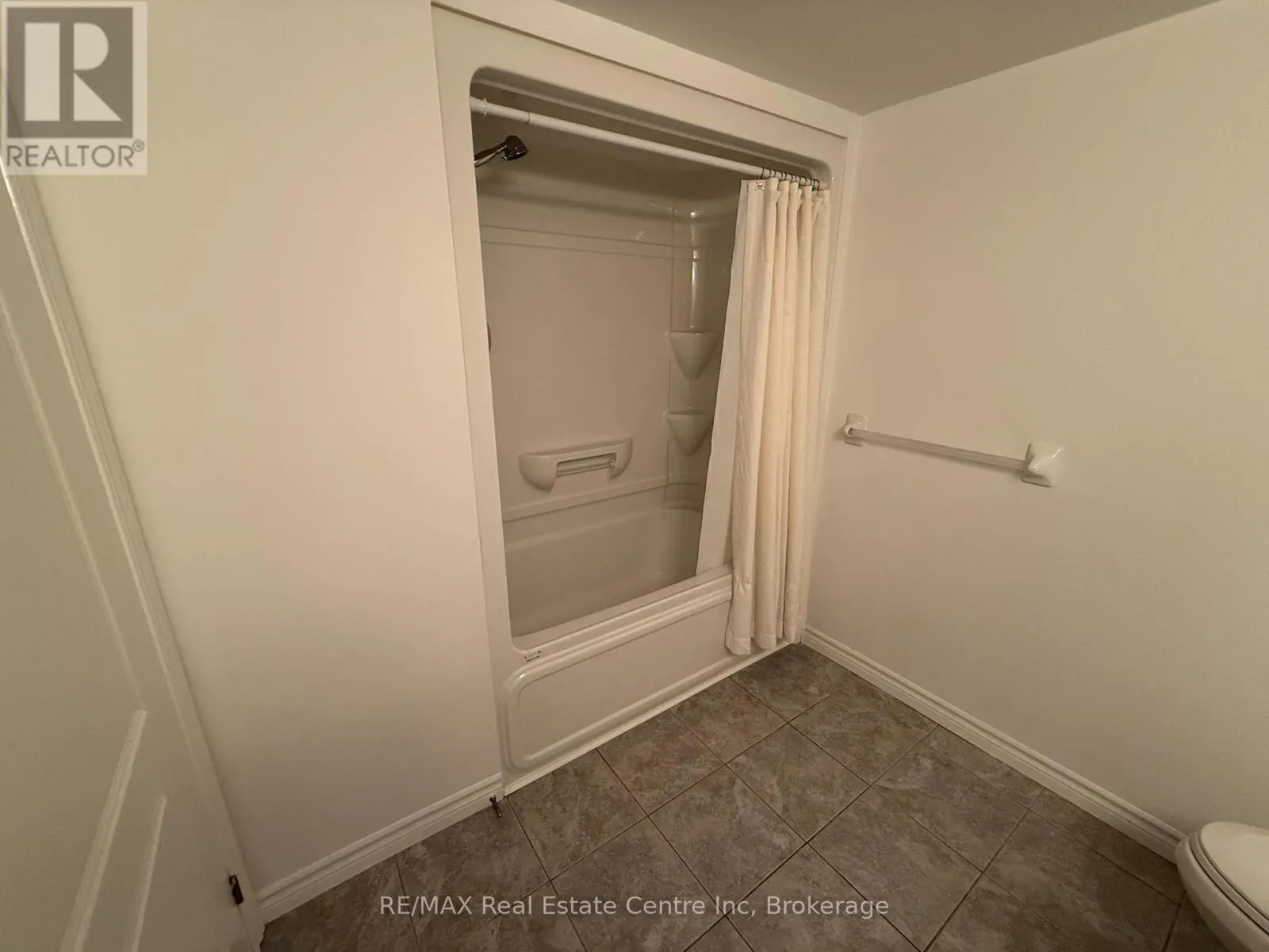 306 - 1440 MAIN STREET E, #306