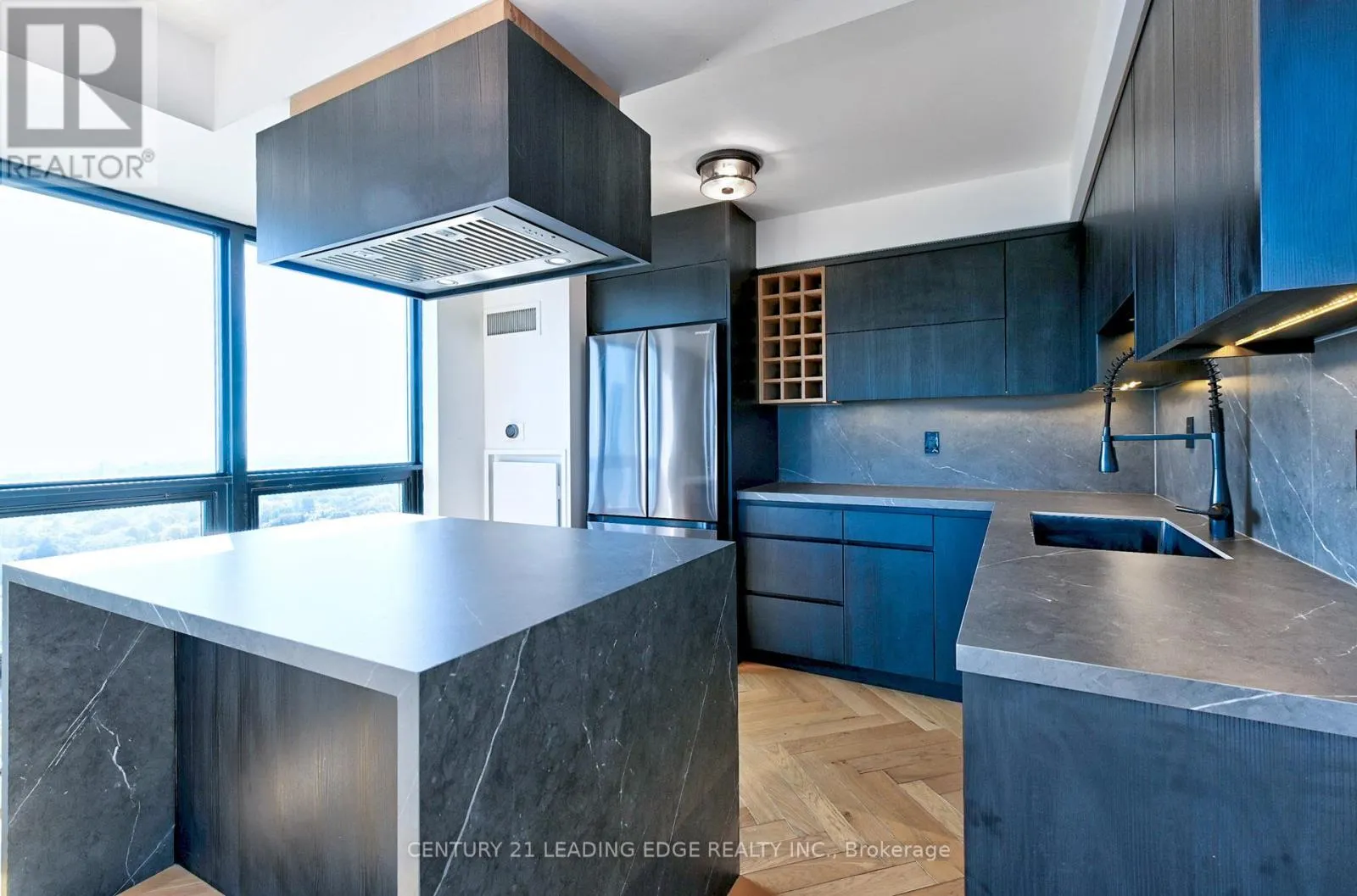 2704 - 155 LEGION ROAD N