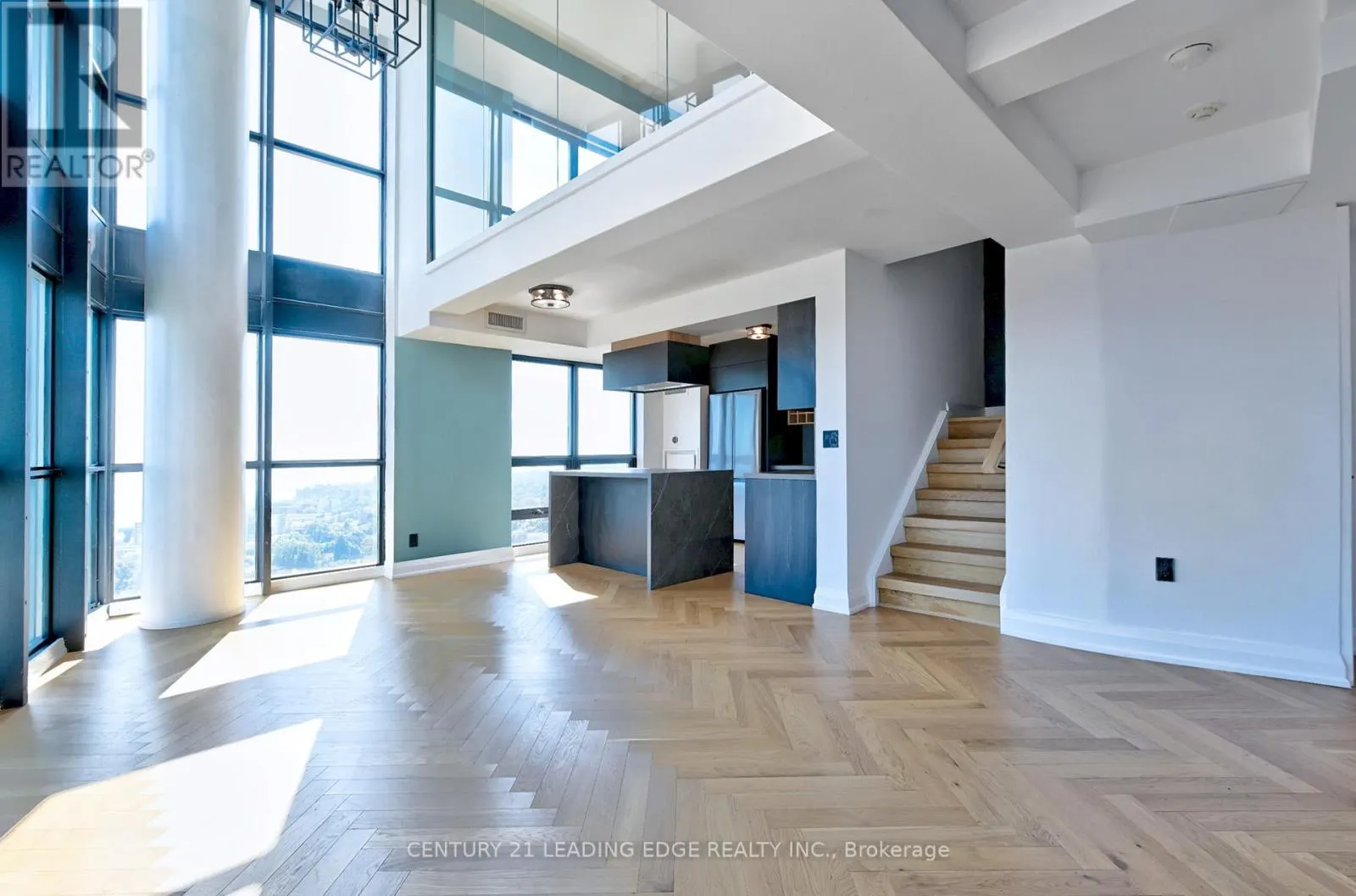 2704 - 155 LEGION ROAD N