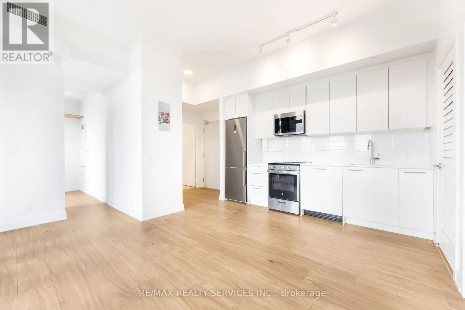 304 - 225 VETERANS DRIVE