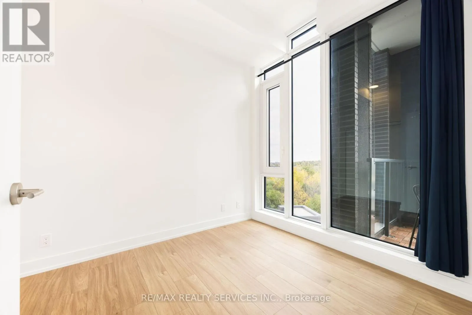 304 - 225 VETERANS DRIVE