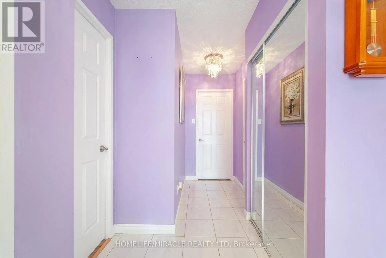 401 - 26 HANOVER ROAD