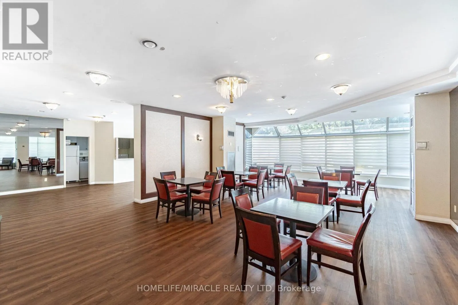 401 - 26 HANOVER ROAD