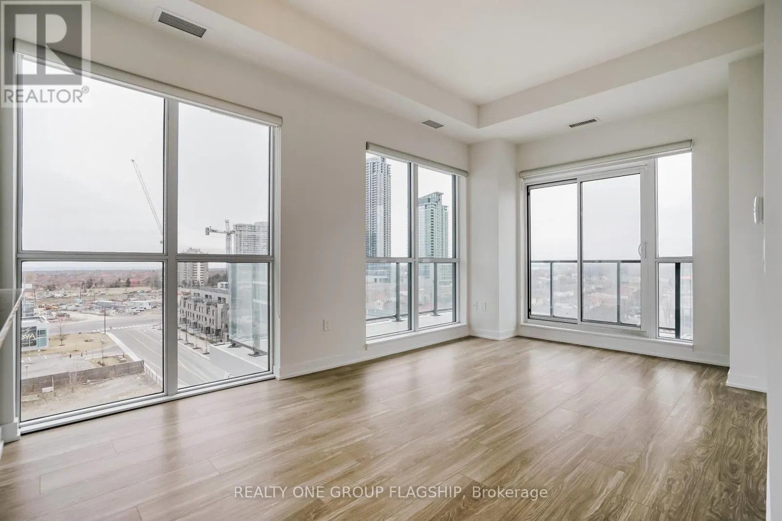 725 - 4055 PARKSIDE VILLAGE DRIVE