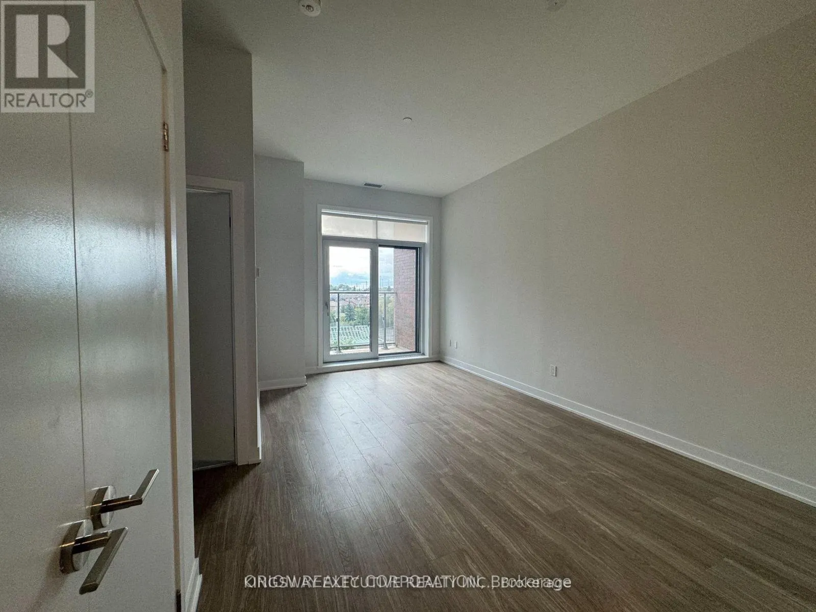 409 - PARKSIDE VILLAGE 4130 DRIVE