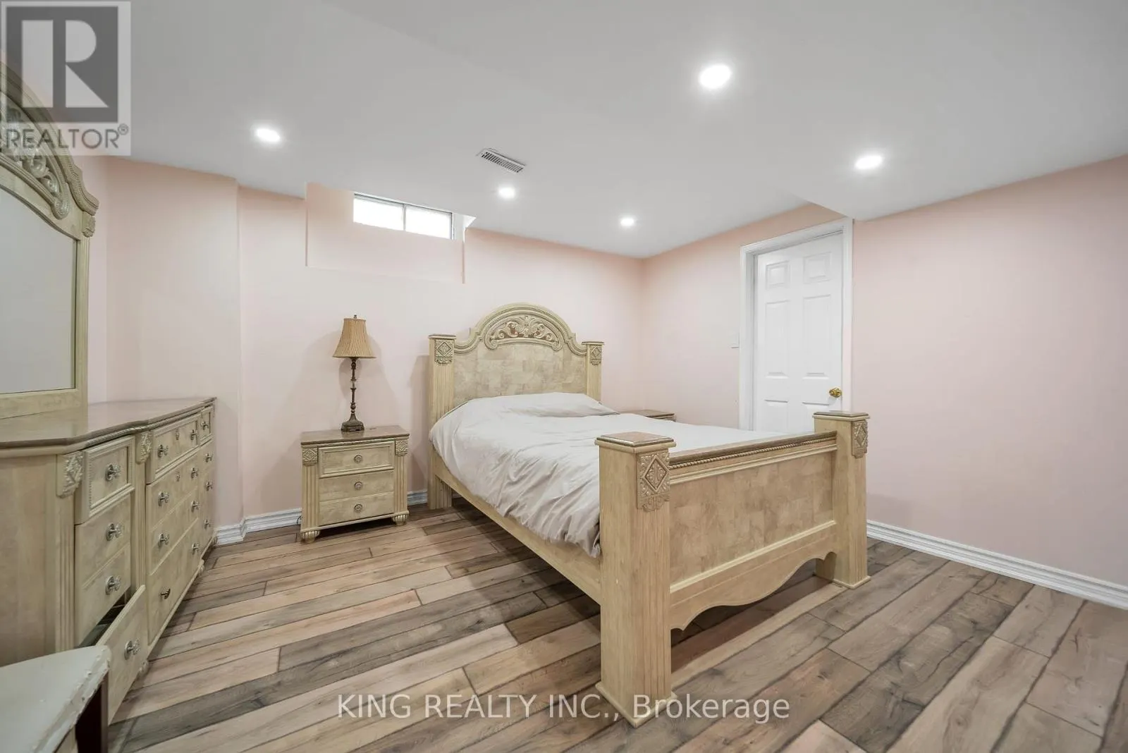 2606 AMBERCROFT TRAIL