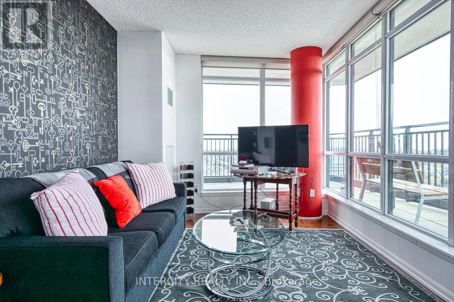 2104 - 800 LAWRENCE AVENUE W