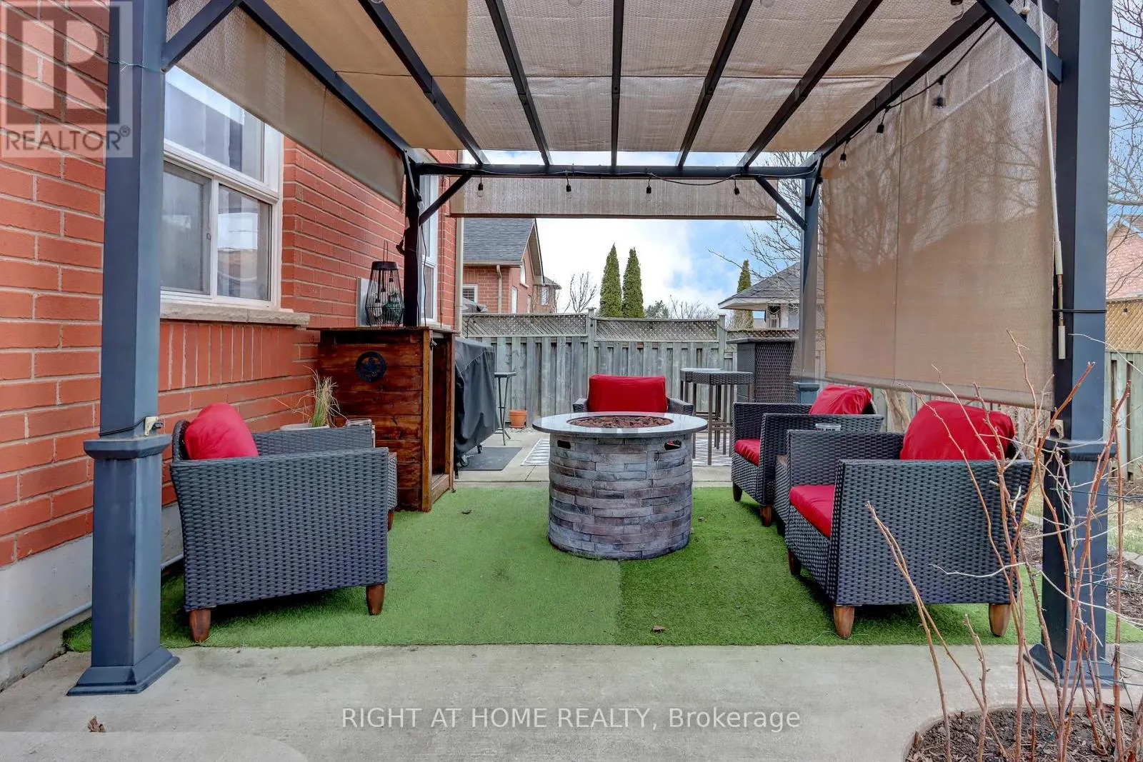 10 BERTON BOULEVARD