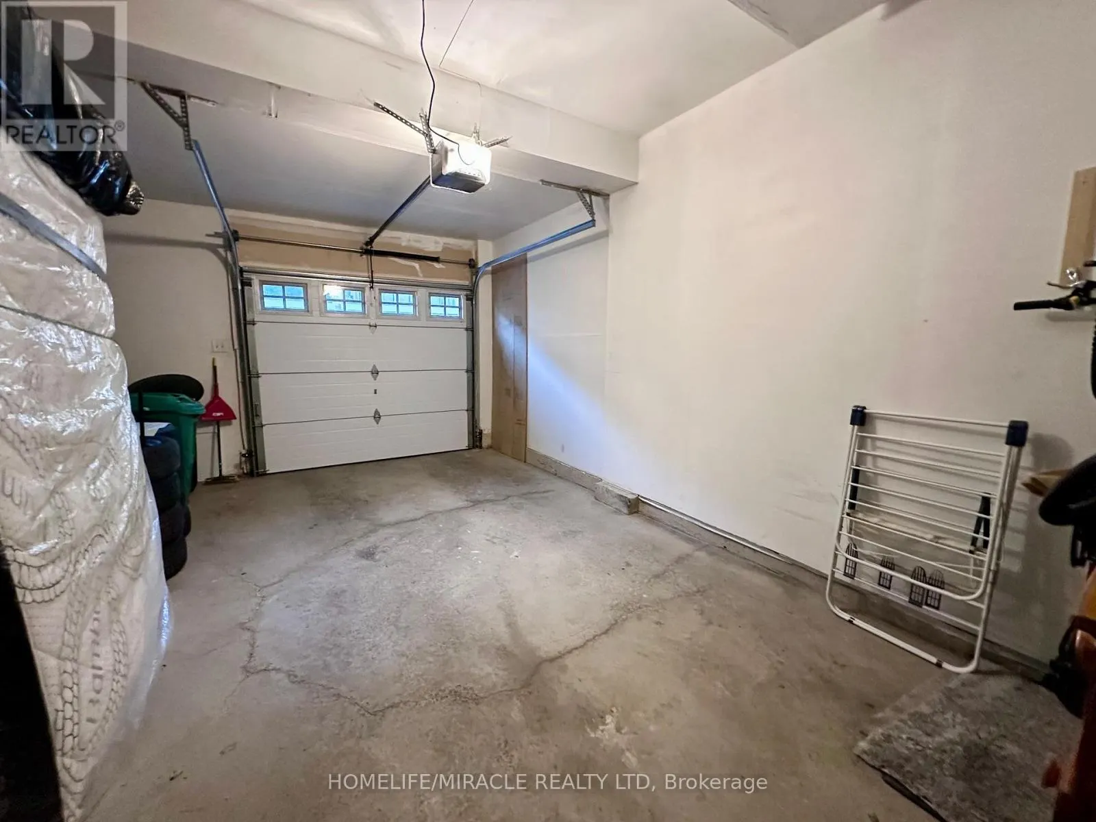25 - 60 FAIRWOOD CIRCLE