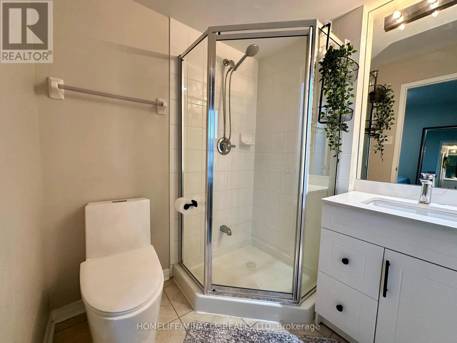 25 - 60 FAIRWOOD CIRCLE