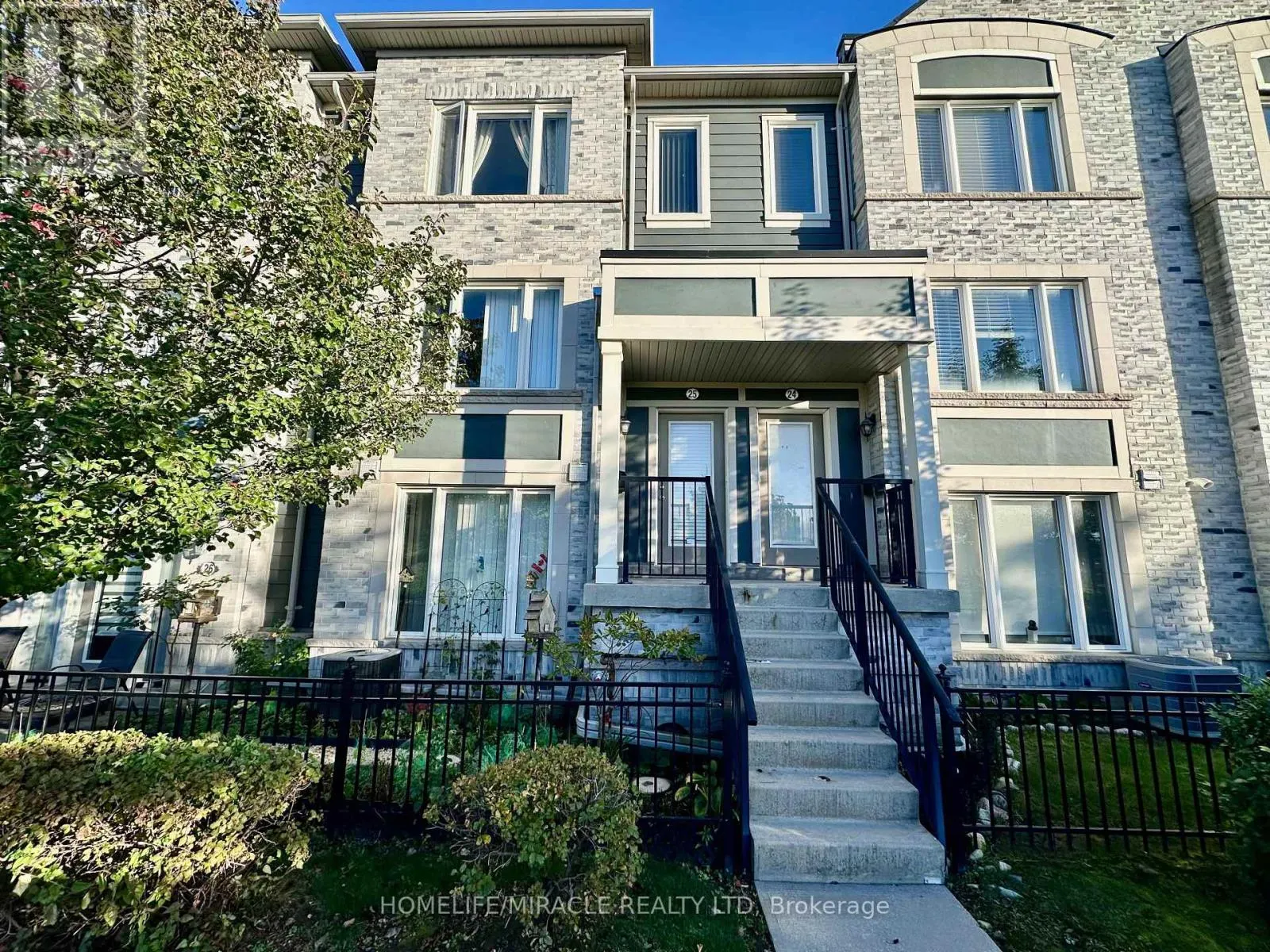 25 - 60 FAIRWOOD CIRCLE