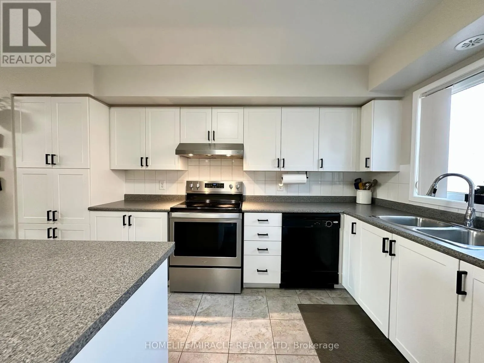 25 - 60 FAIRWOOD CIRCLE