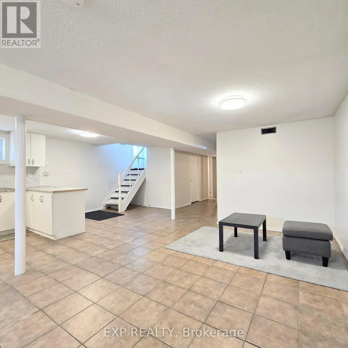 BSMT - 73 LINDYLOU ROAD
