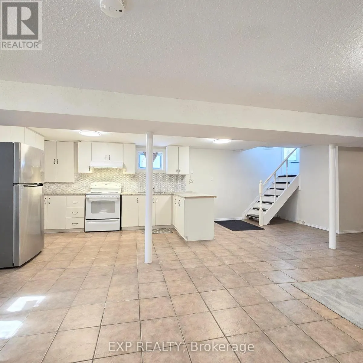 BSMT - 73 LINDYLOU ROAD