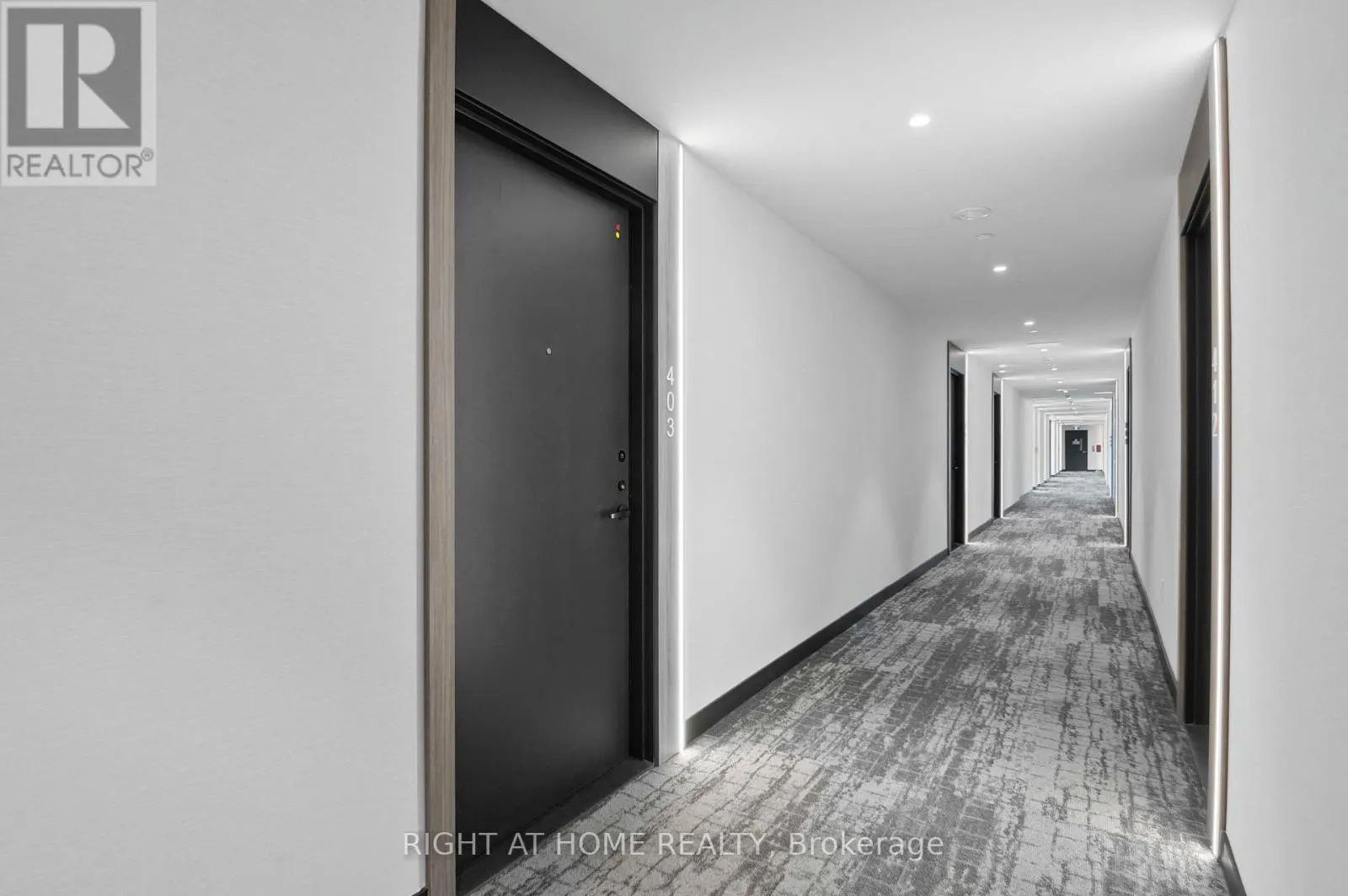 403 - 220 MISSINNIHE WAY